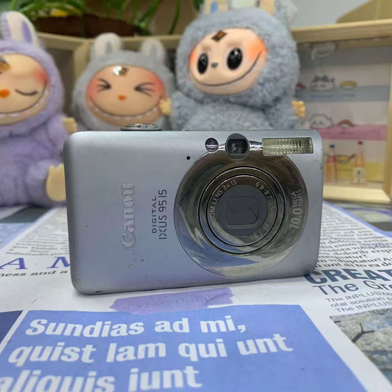 9新 Canon/佳能 佳能ixus95is银色微瑕二手产品售出no退换
