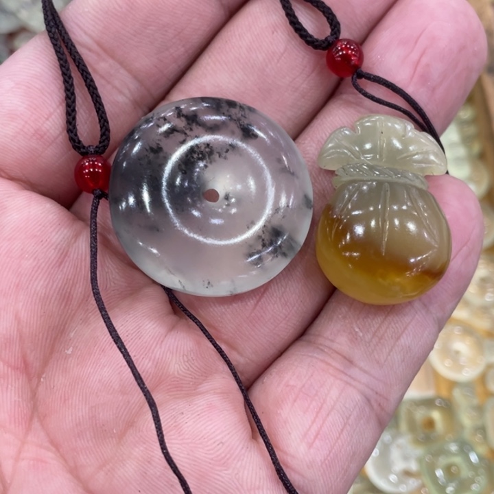 蛇纹石玉合金颈饰