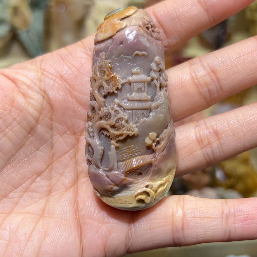 石英质玉未镶嵌颈饰