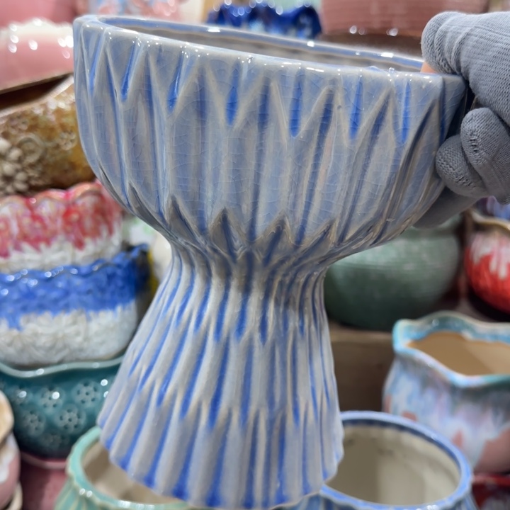 凑9块包邮，有孔，陶瓷花盆