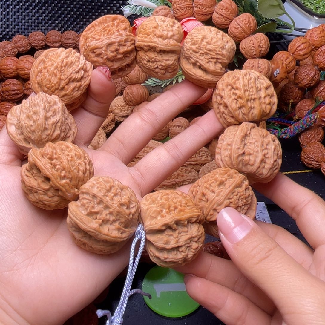 手串文玩核桃白狮子
