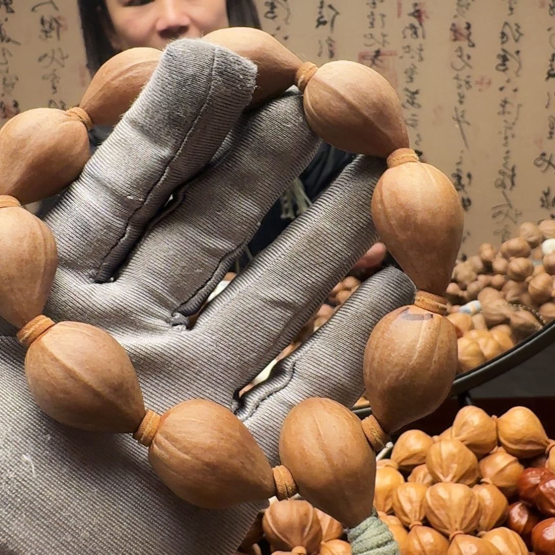 橄榄核手串德庆王