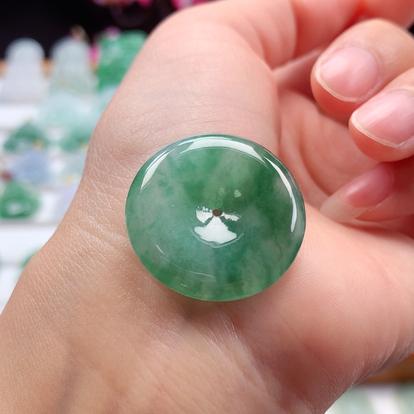 【闪购商品】翡翠吊坠(不含链)未镶嵌