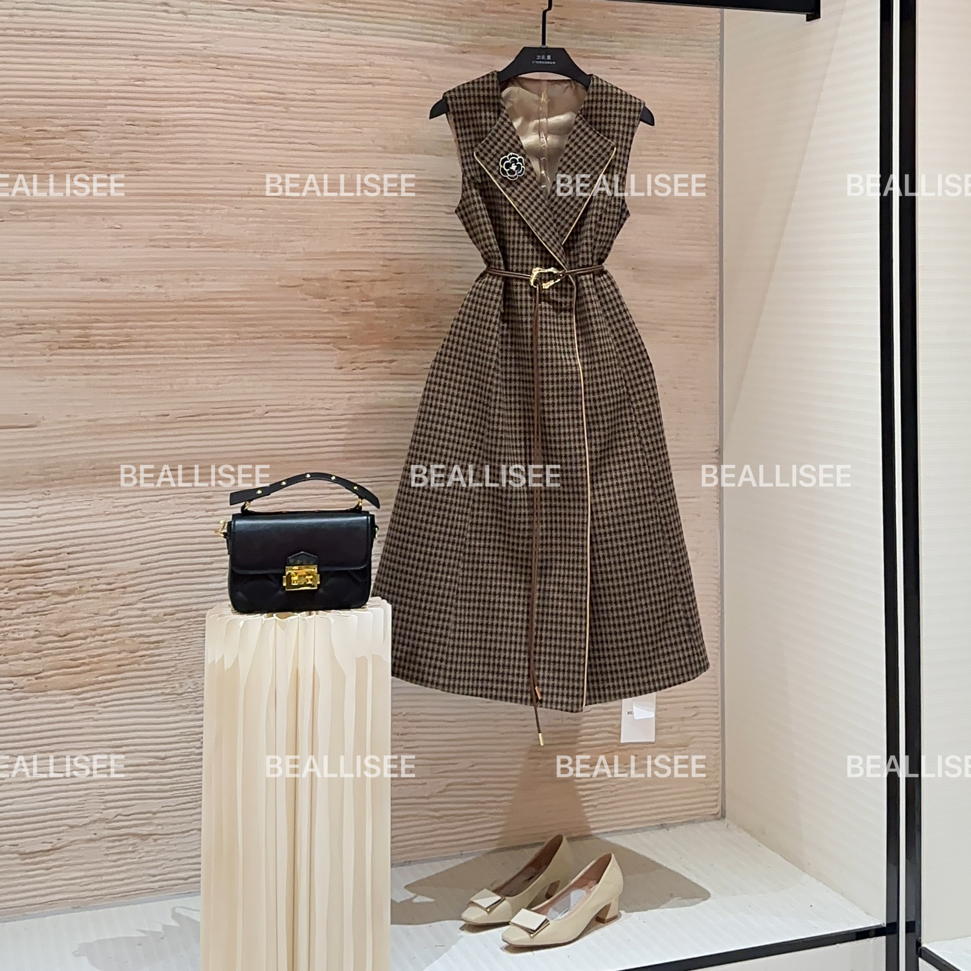 【宠粉价】秋冬新款无袖显瘦国风时尚宽松连衣裙W-A1540