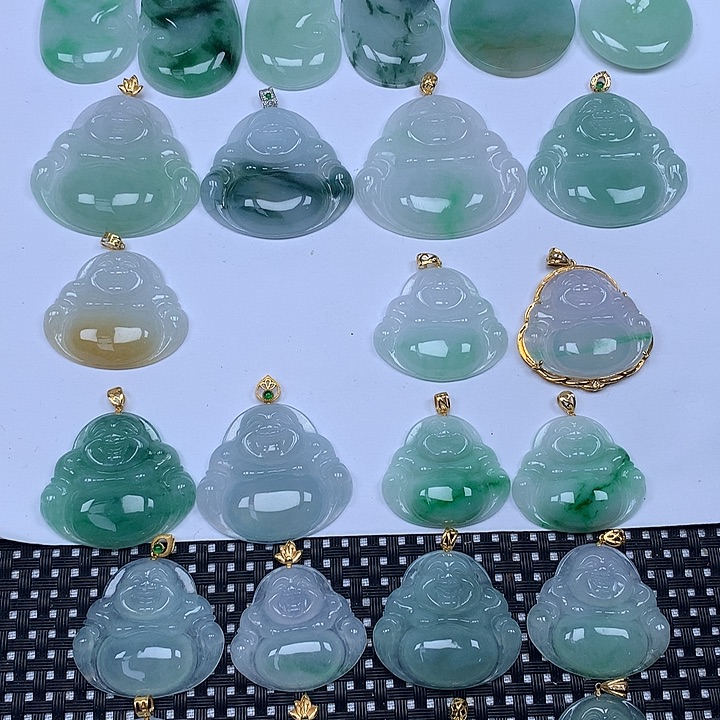 颈饰未镶嵌翡翠天然