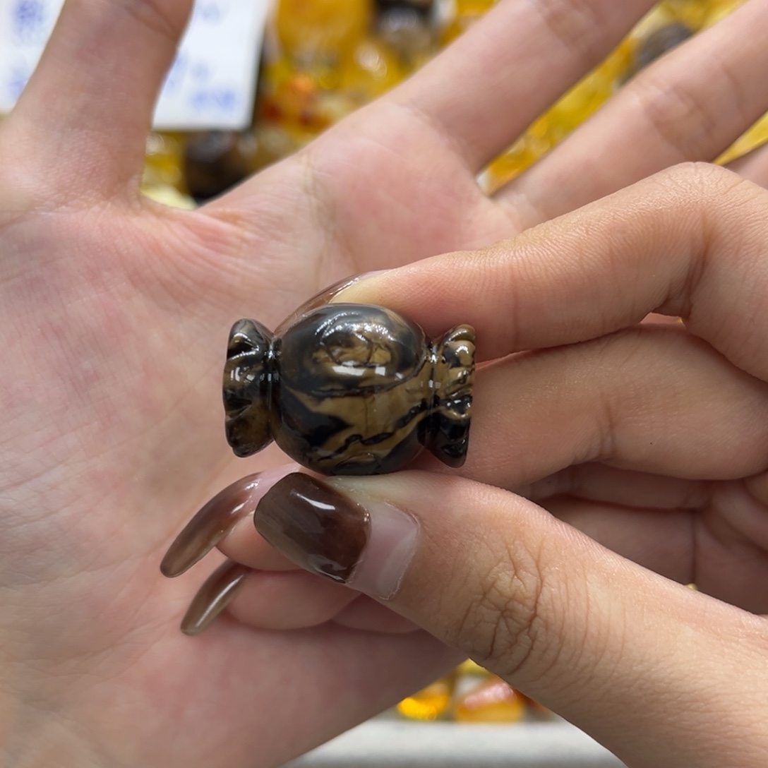 琥珀未镶嵌裸石天然琥珀根珀