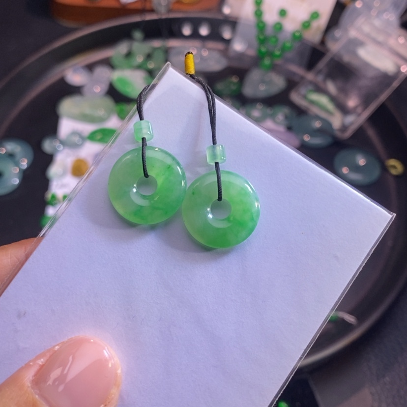 【闪购商品】翡翠挂件未镶嵌圈
