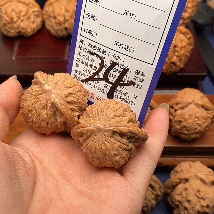 桃核吊坠磨盘狮子头40