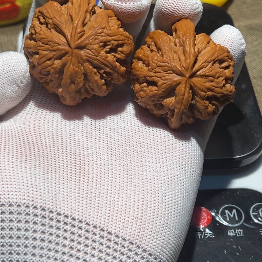 就***我吊坠文玩核桃48粗筋 有黄