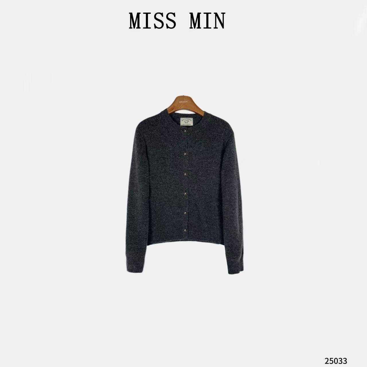 MISS MIN【点亮】韩圆领金扣羊毛清冷系女装百搭通勤显瘦上衣 25033
