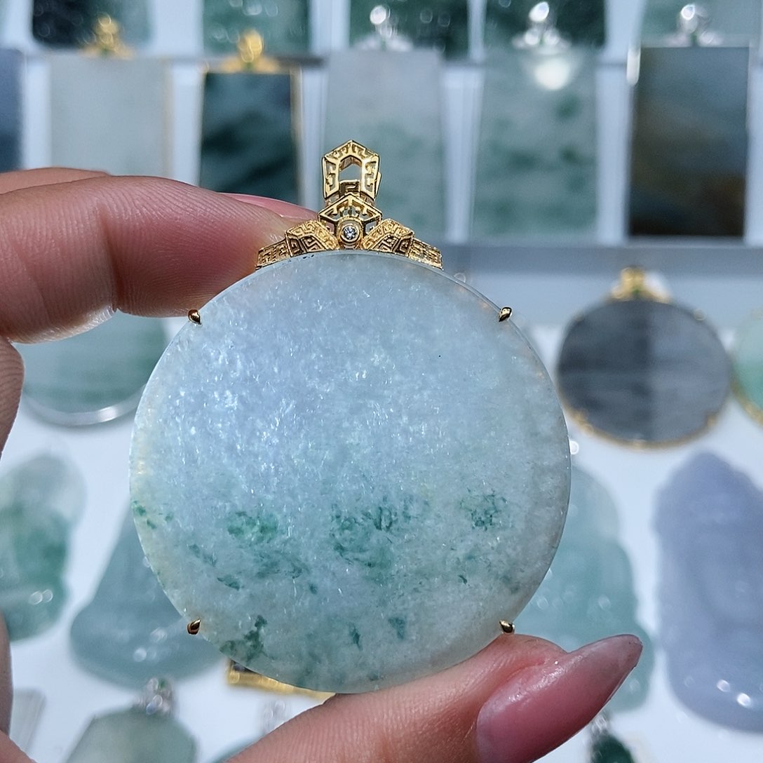 翡翠颈饰18K金镶嵌缅甸