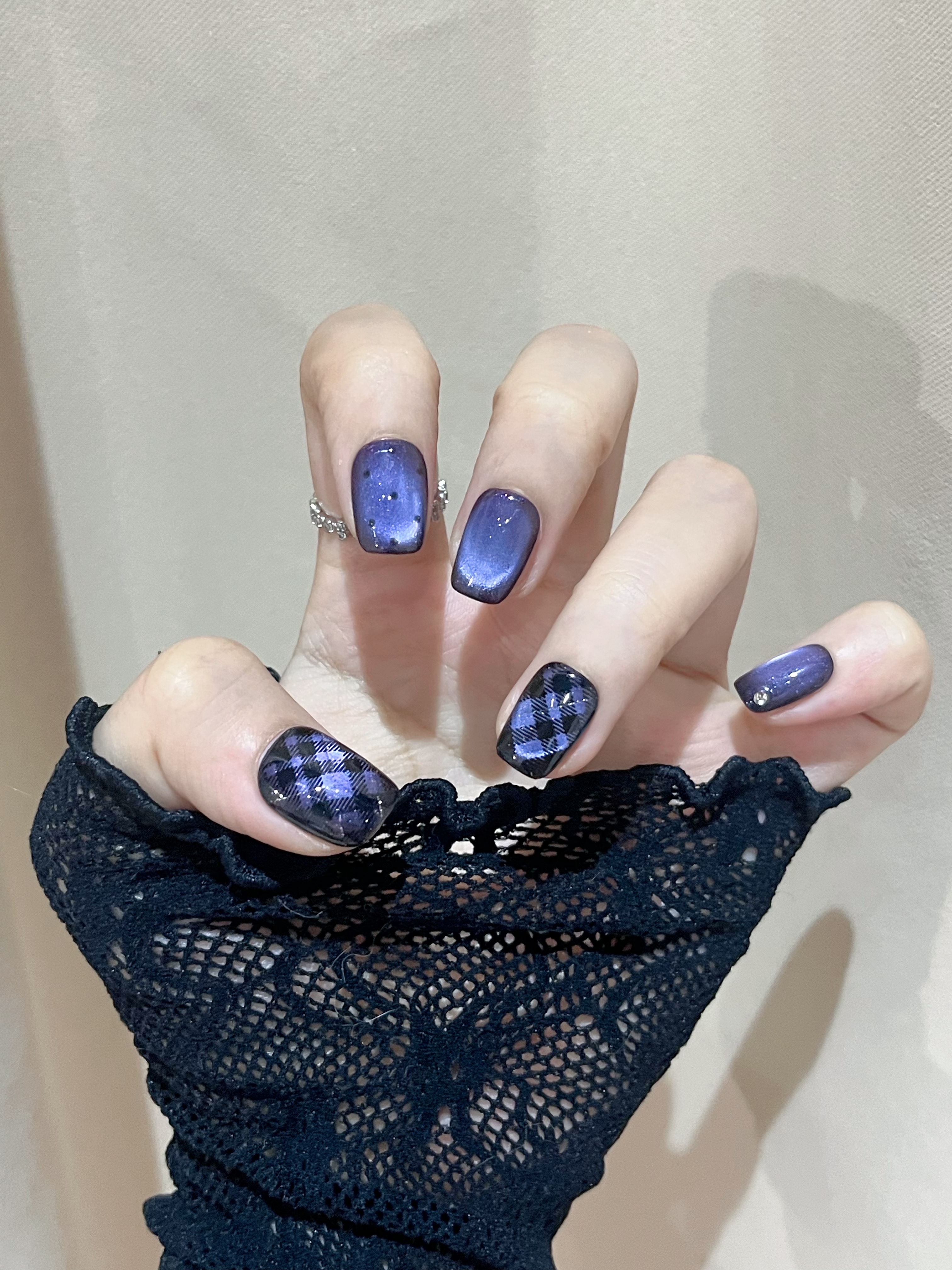 宝格蓝－纯手工短款穿戴甲清透气质显白美甲