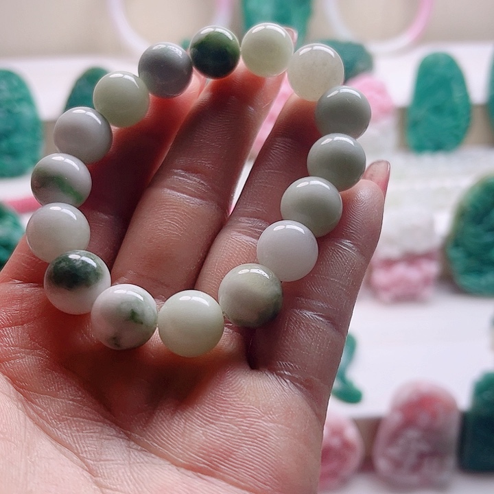 未镶嵌独山玉手链