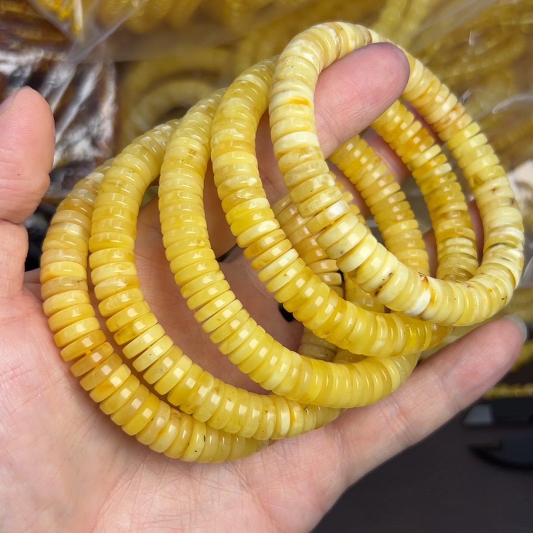 琥珀未镶嵌裸石9.5