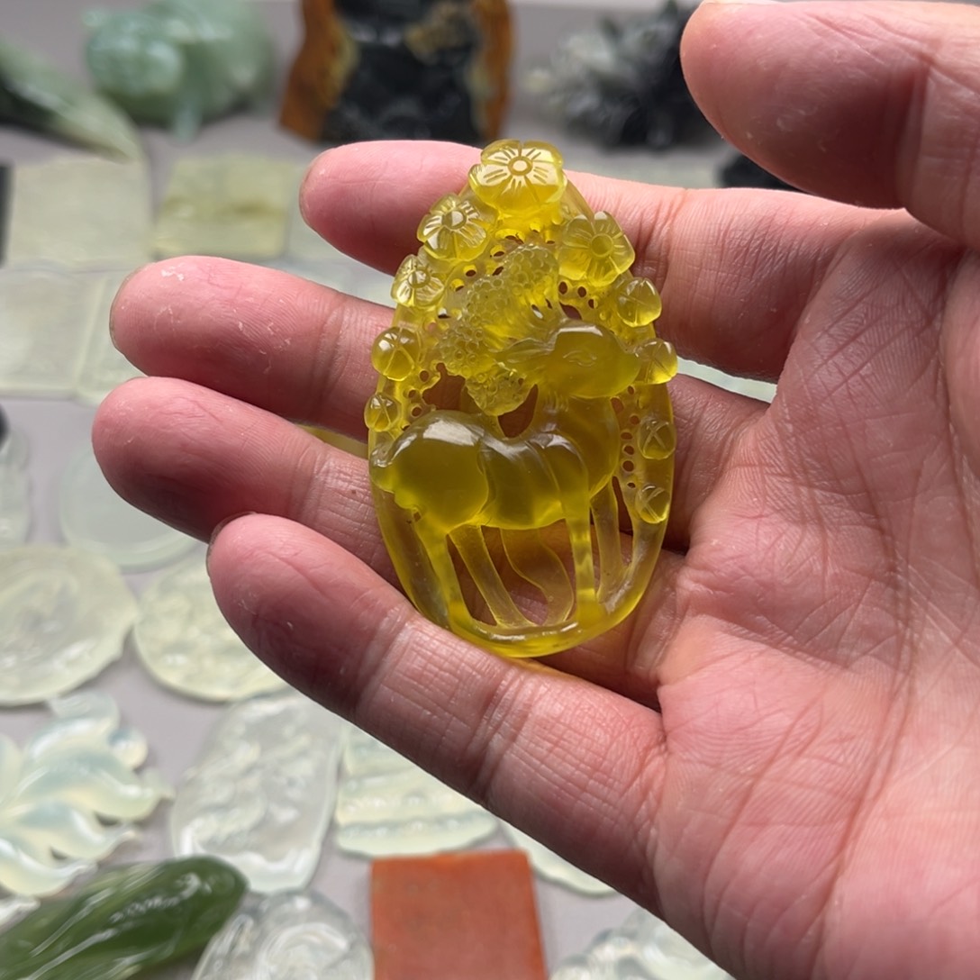 未镶嵌蛇纹石玉颈饰