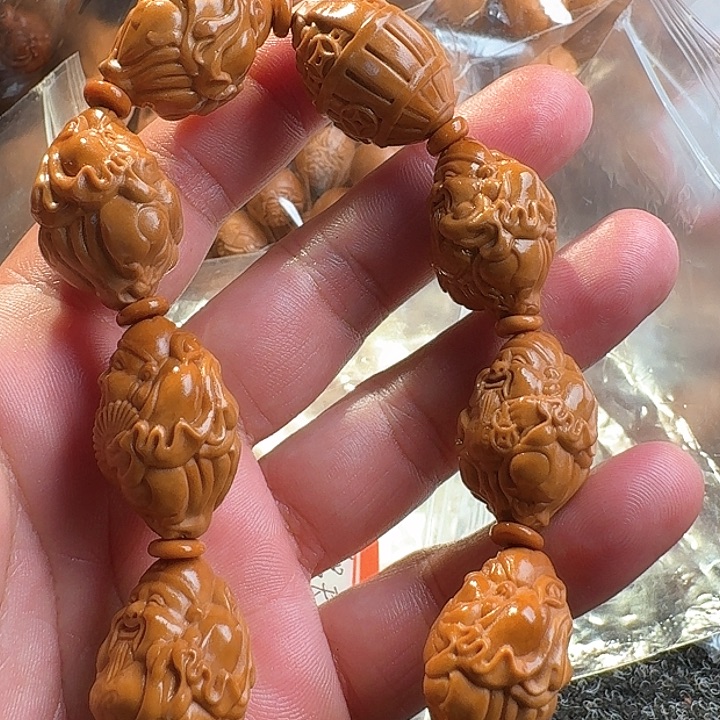 橄榄核吊坠香薰财神