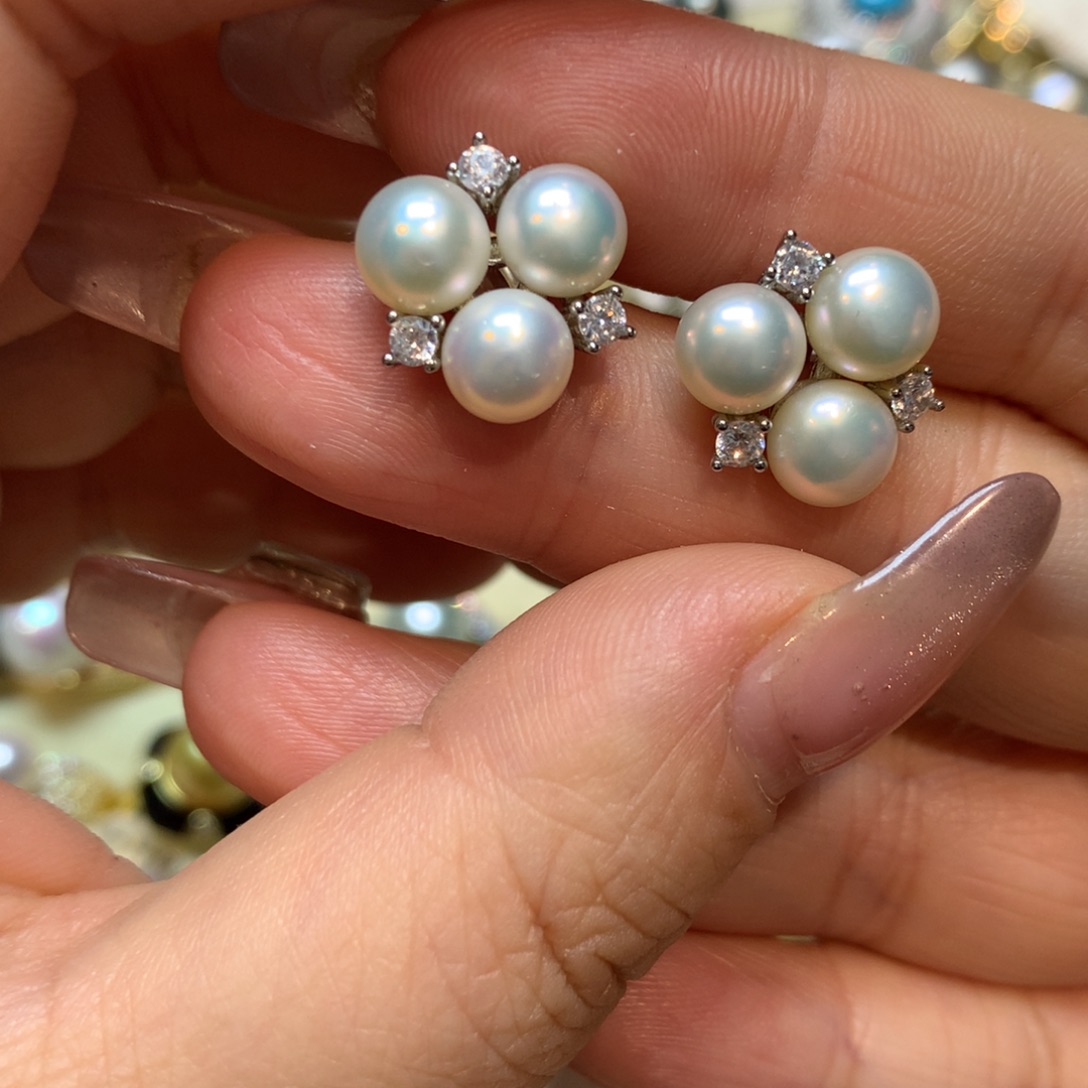 淡水珍珠耳饰未镶嵌