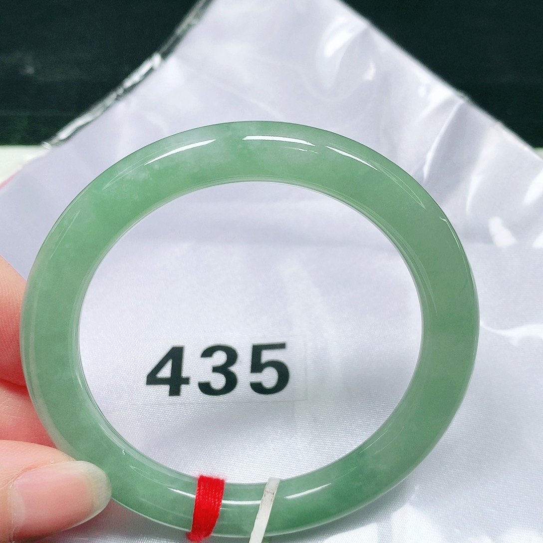 翡翠未镶嵌手镯（圆镯）5 号翡翠手镯