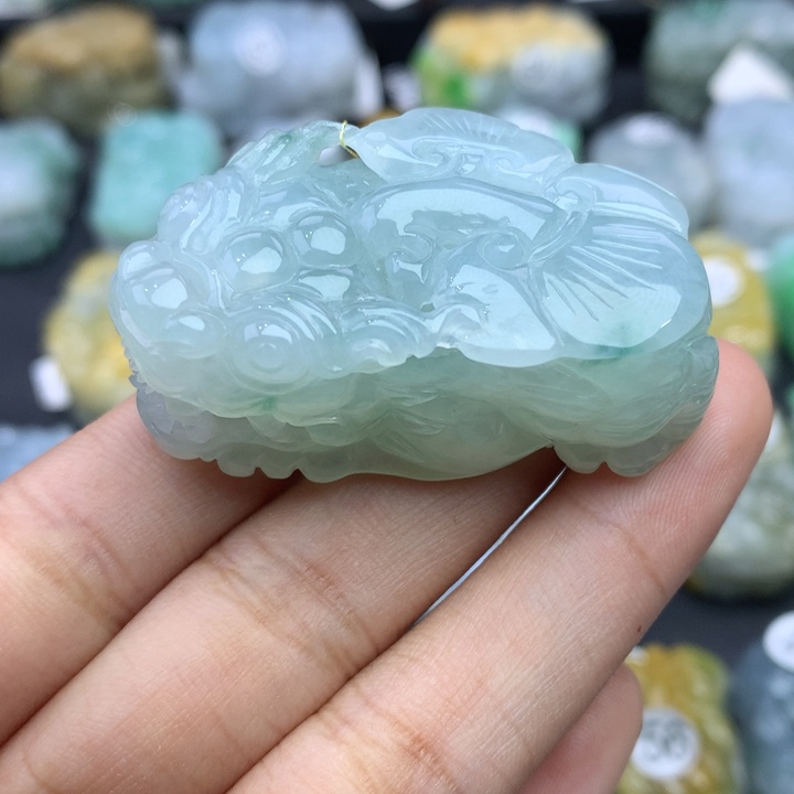 翡翠颈饰未镶嵌天然缅甸翡翠