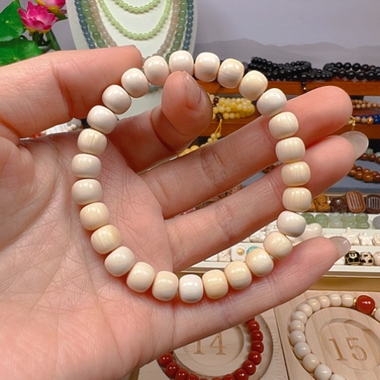 猪牙手串/手链是**呀猛犸牙老型手串千禧原创