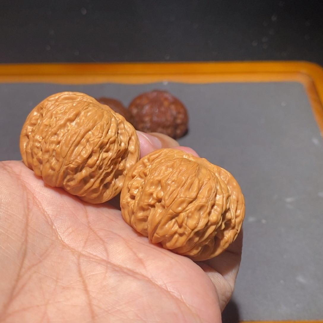 文玩核桃把件22年山西磨盘全品38