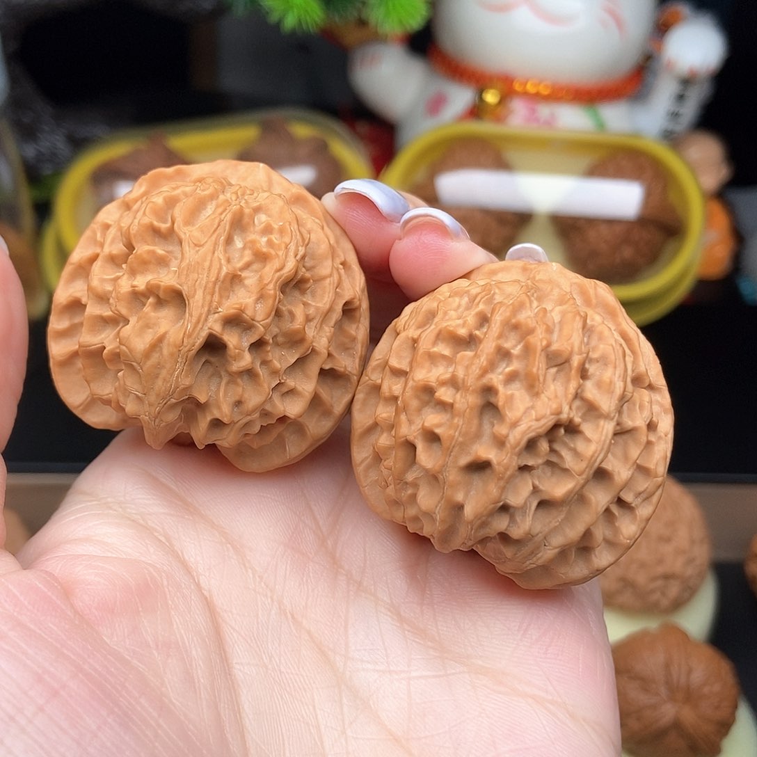 文玩核桃吊坠40苹果园