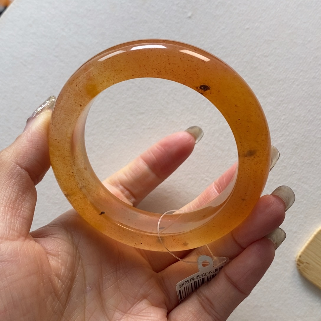 石英质玉未镶嵌手镯