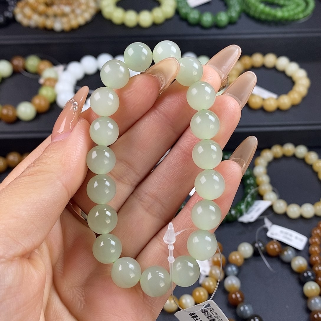 和田玉手串未镶嵌