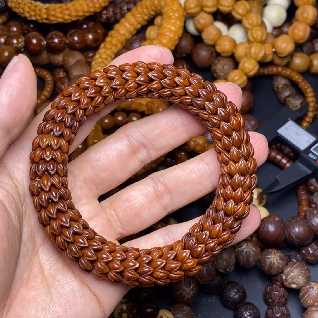 长****紫金鼠吊坠紫金鼠雕刻九瓣莲花15尺寸