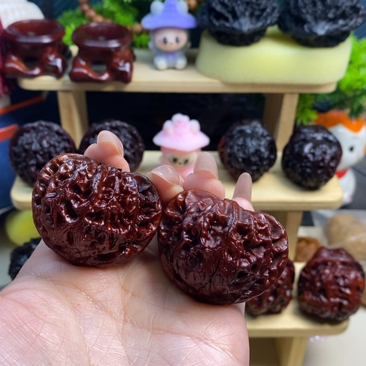 吊坠文玩核桃红桃心41宫灯