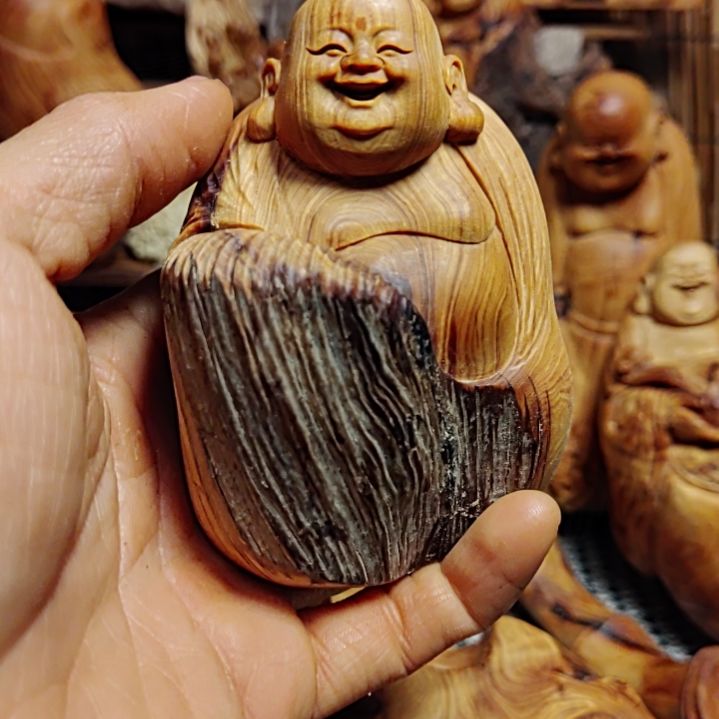 柏木（崖柏）登****雕