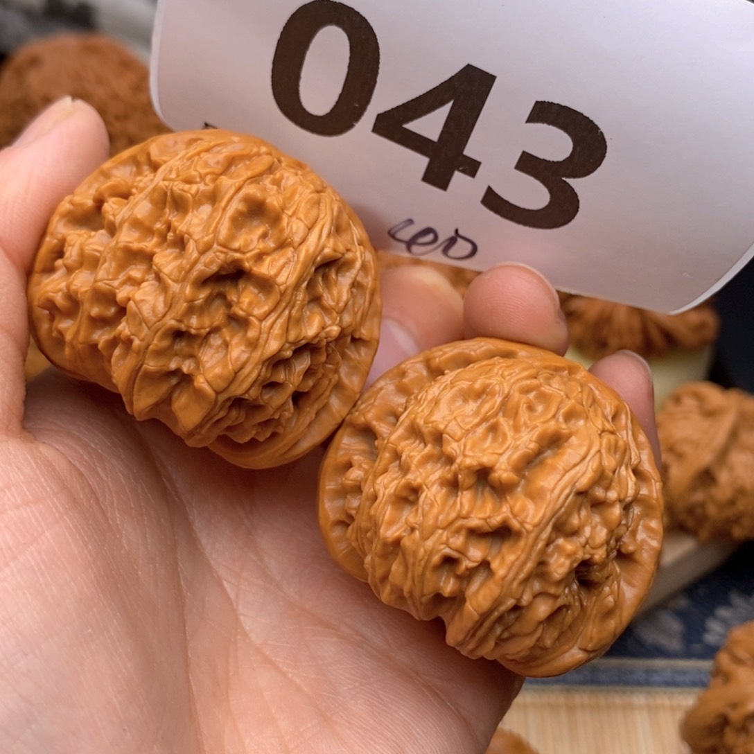 文玩核桃把件043号40白