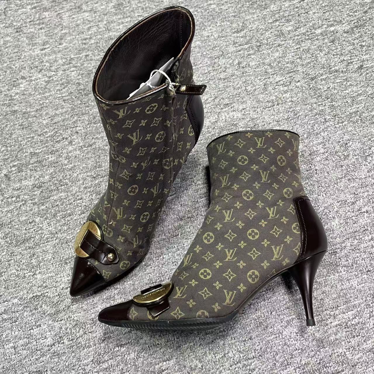 95新 LouisVuitton/路易威登 37.5码/米亚女鞋 棕色印花满印高跟 