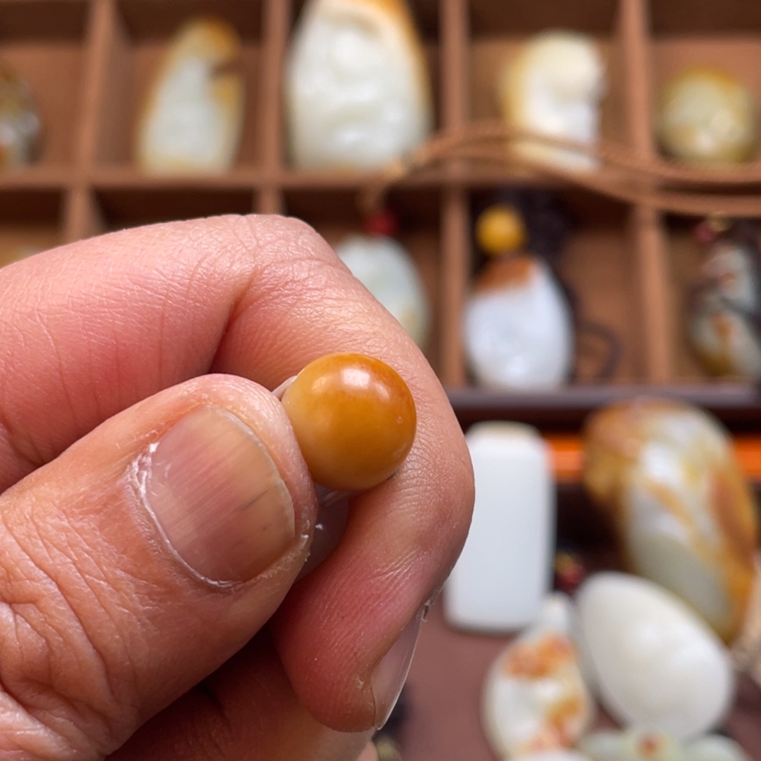 盛***鸟和田玉未镶嵌挂件