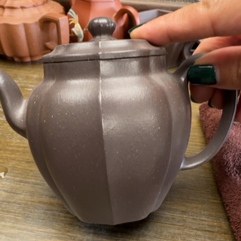 紫砂茶壶密密麻麻