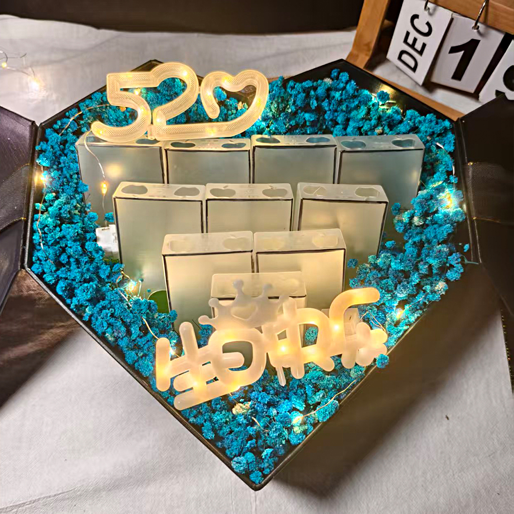 新款爱心礼盒满天星干花送男友老公生日情人节七夕圣诞节礼物