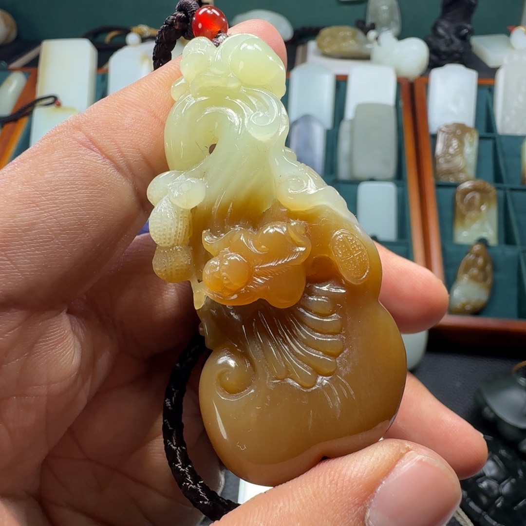 t***d和田玉未镶嵌挂件