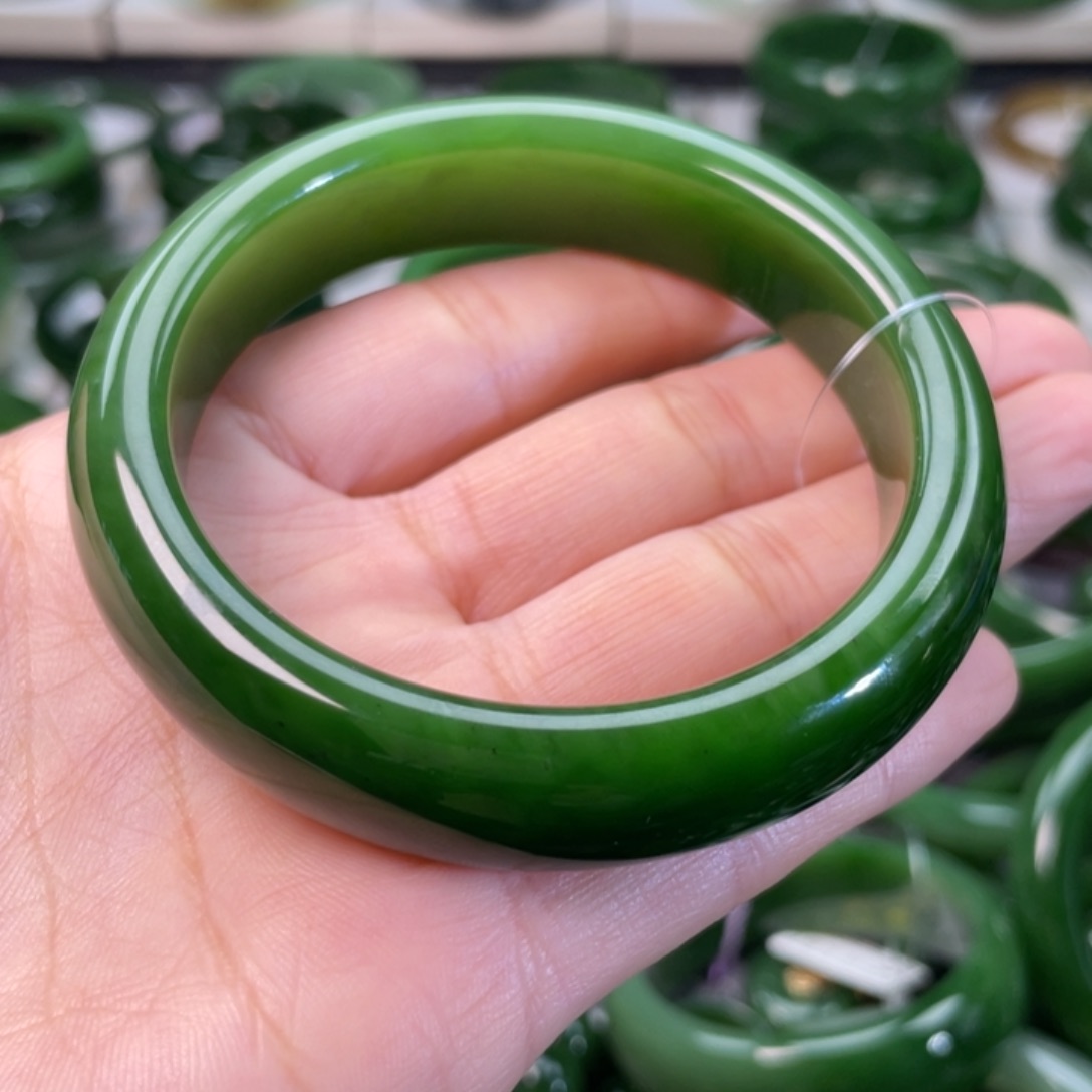 和田玉（碧玉）手镯未镶嵌