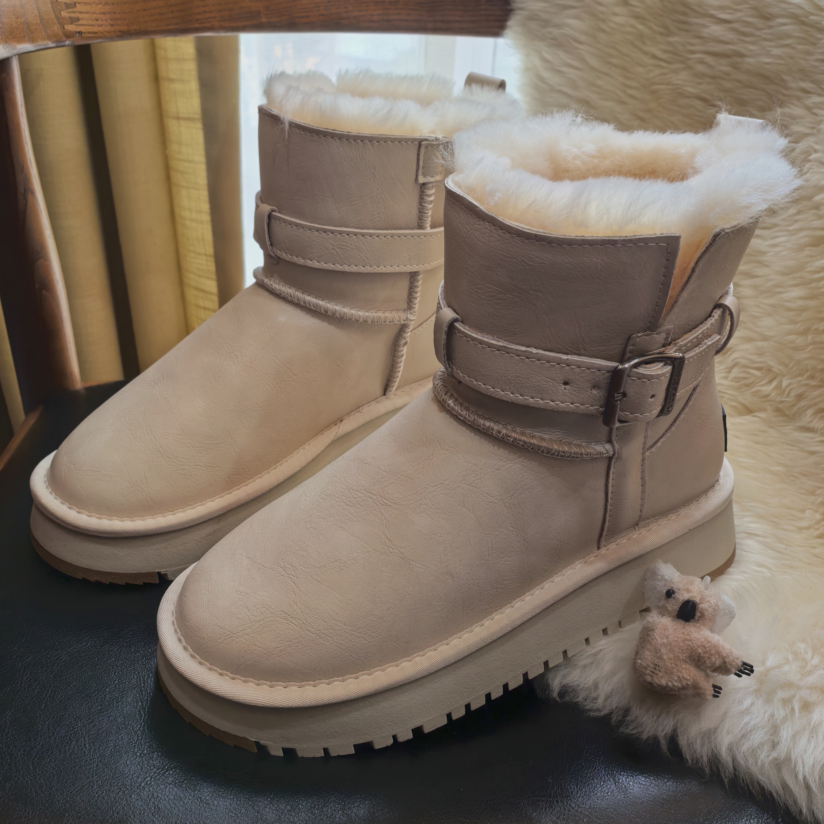 女鞋中筒厚底可爱风雪地靴保暖时尚羊毛雪地棉防水皮好打理KS5823