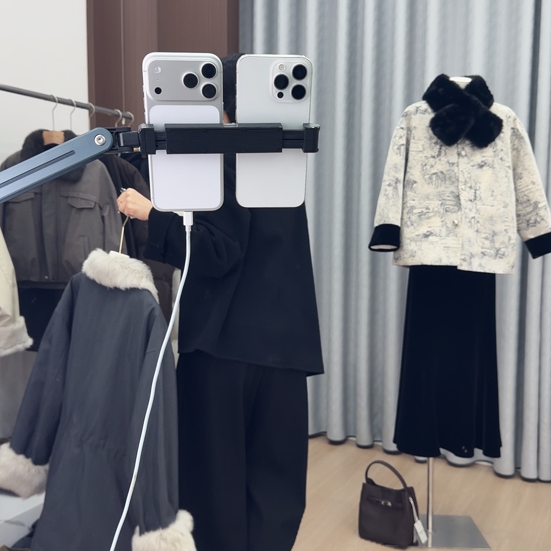 王***萱中款毛领羽绒3060灰色