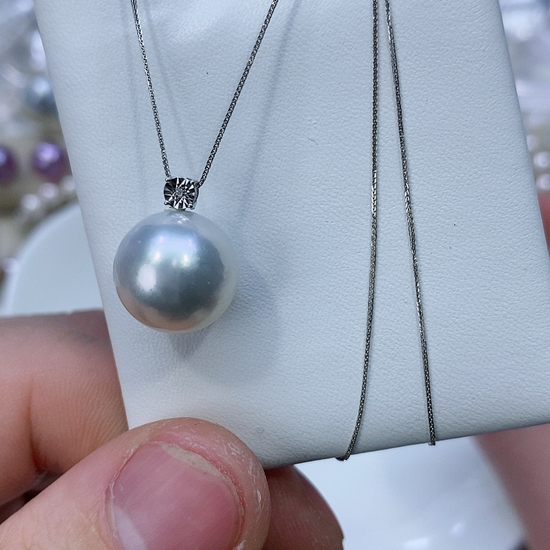 海水珍珠颈饰18K金镶嵌