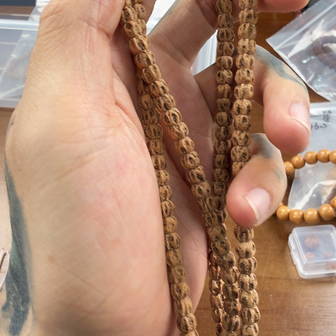 柏香籽/百香籽吊坠280