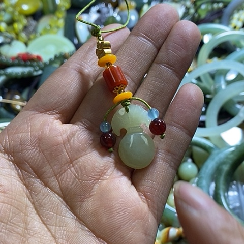 和田玉手机挂件未镶嵌