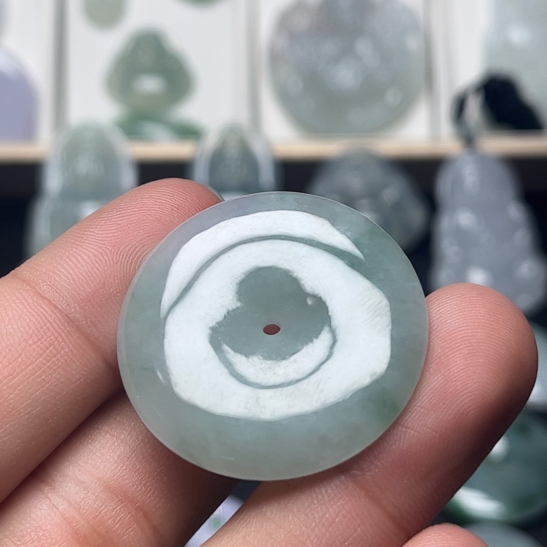 翡翠未镶嵌颈饰缅甸天然翡翠