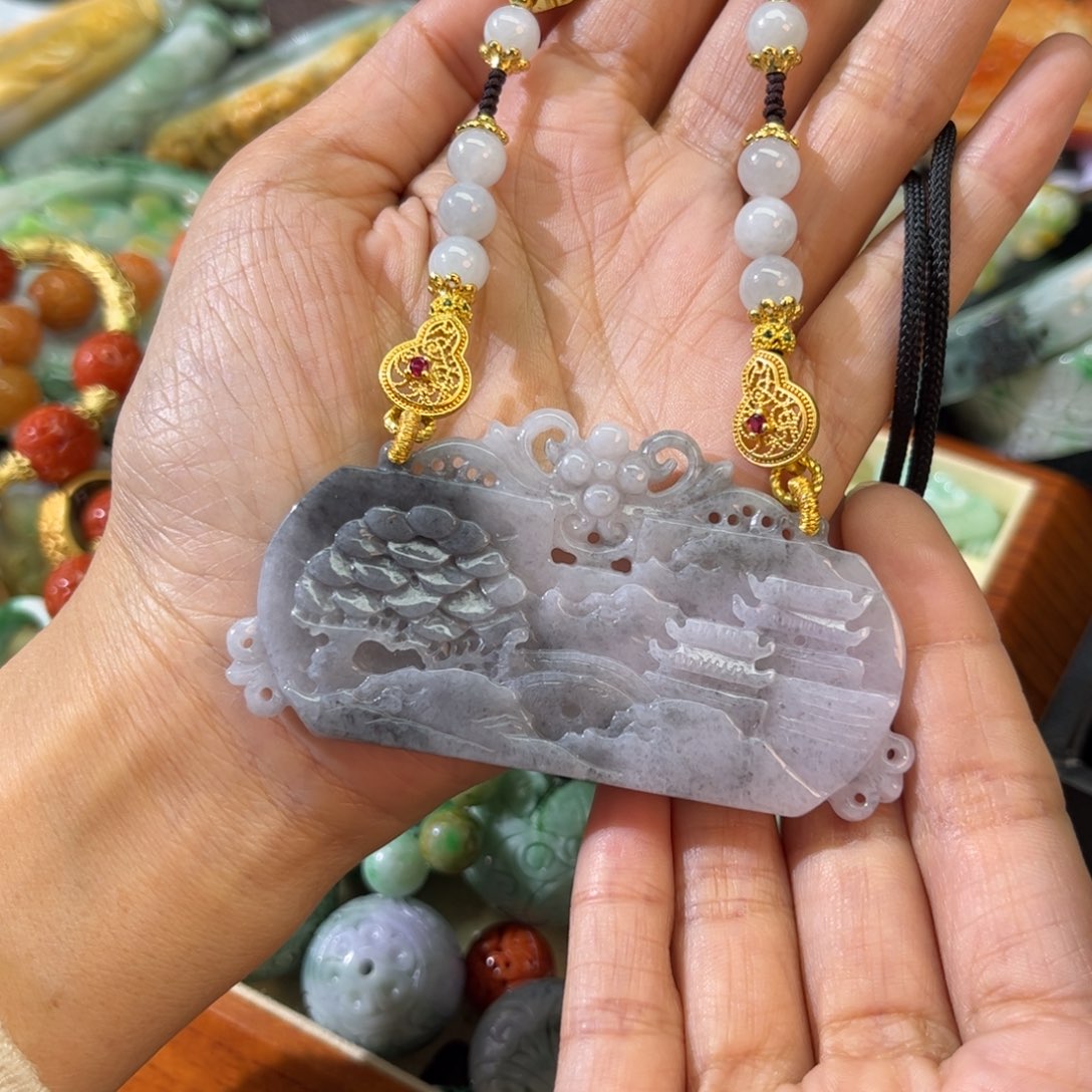 翡翠颈饰未镶嵌待编款