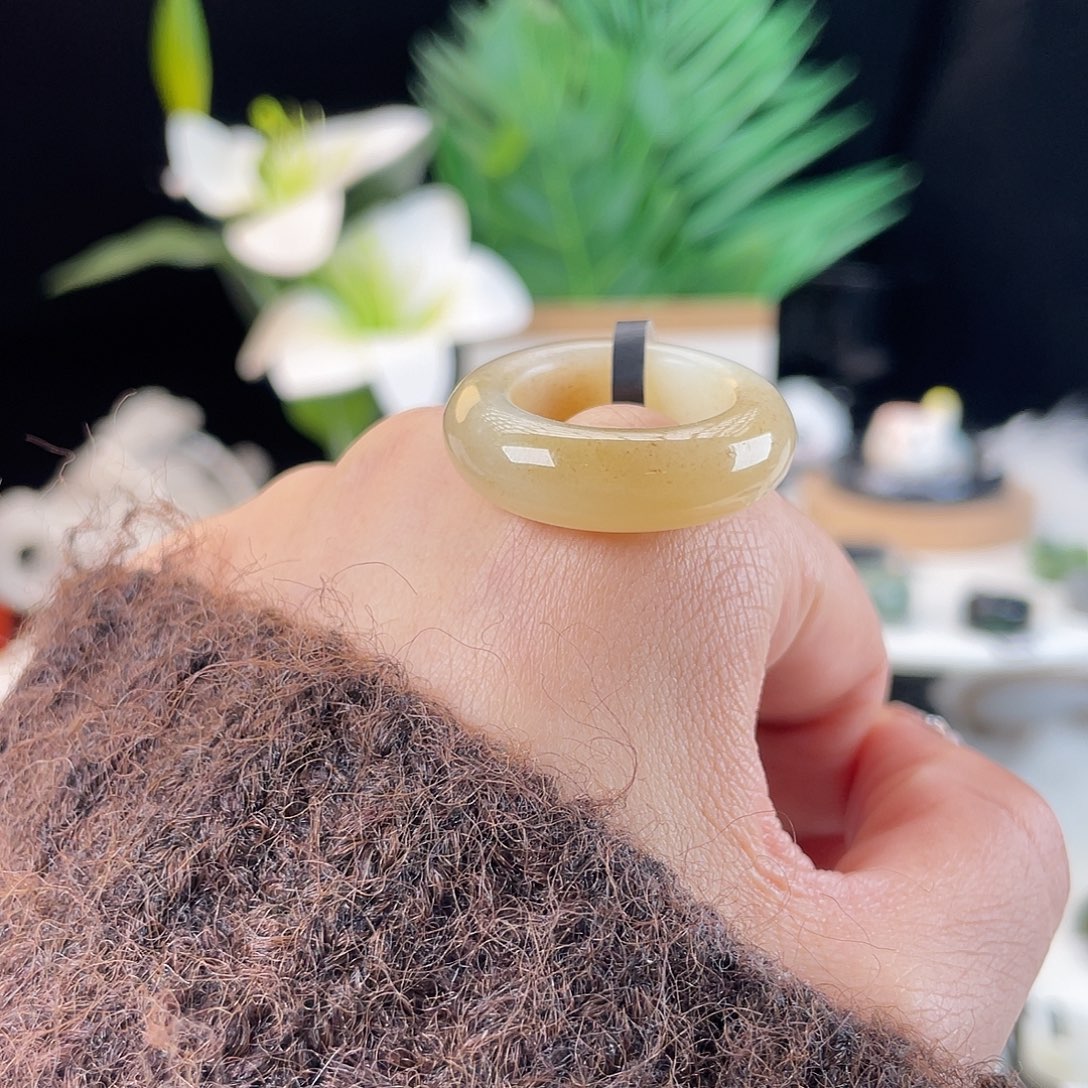 和田玉未镶嵌戒指E55奶糖甜甜圈18.4