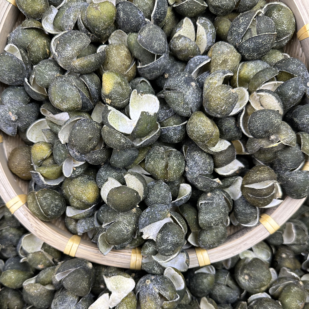 2024年扯蒂挂霜新会梅江三花青皮天然生晒薄荷凉味