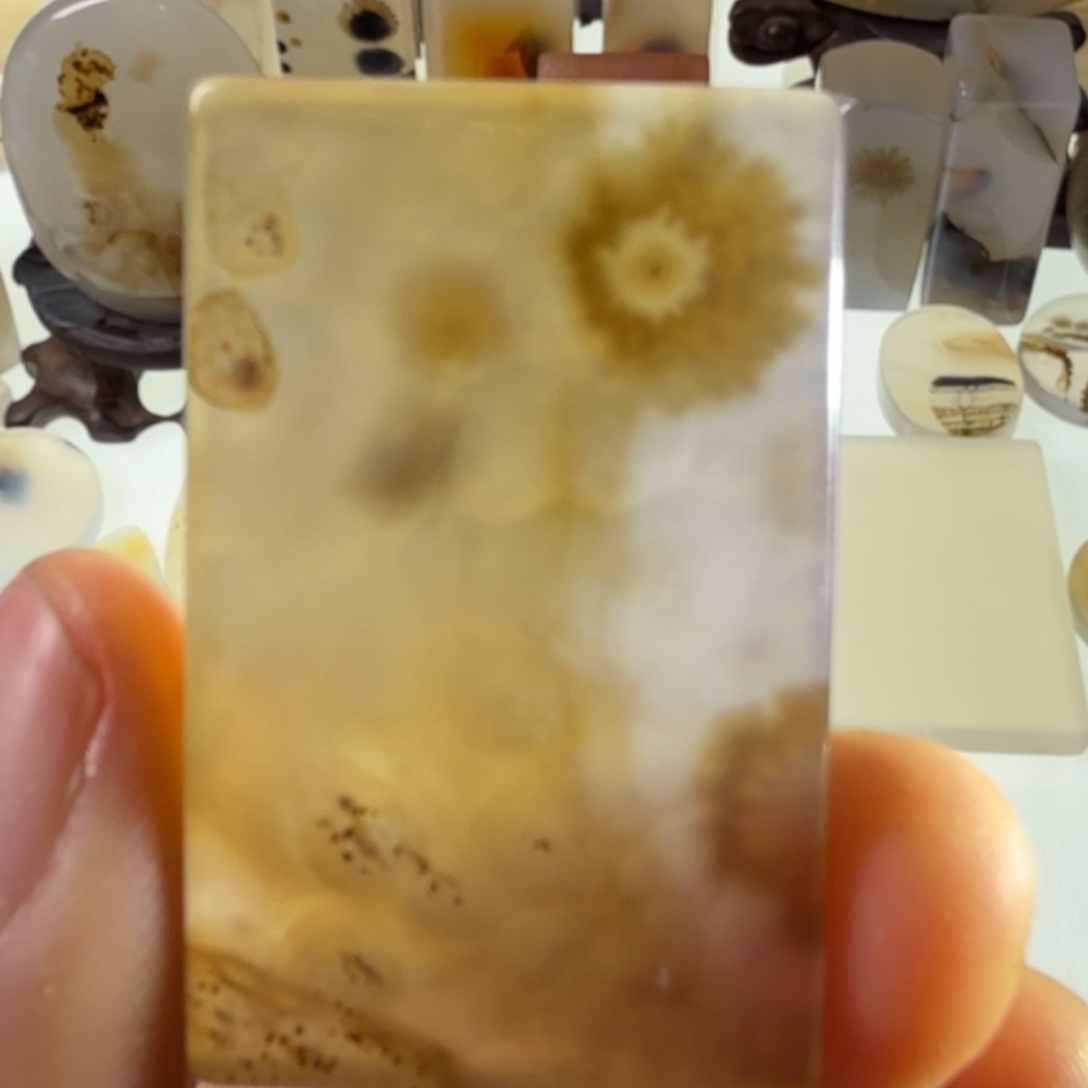 玛瑙/玉髓未镶嵌珠宝半成品