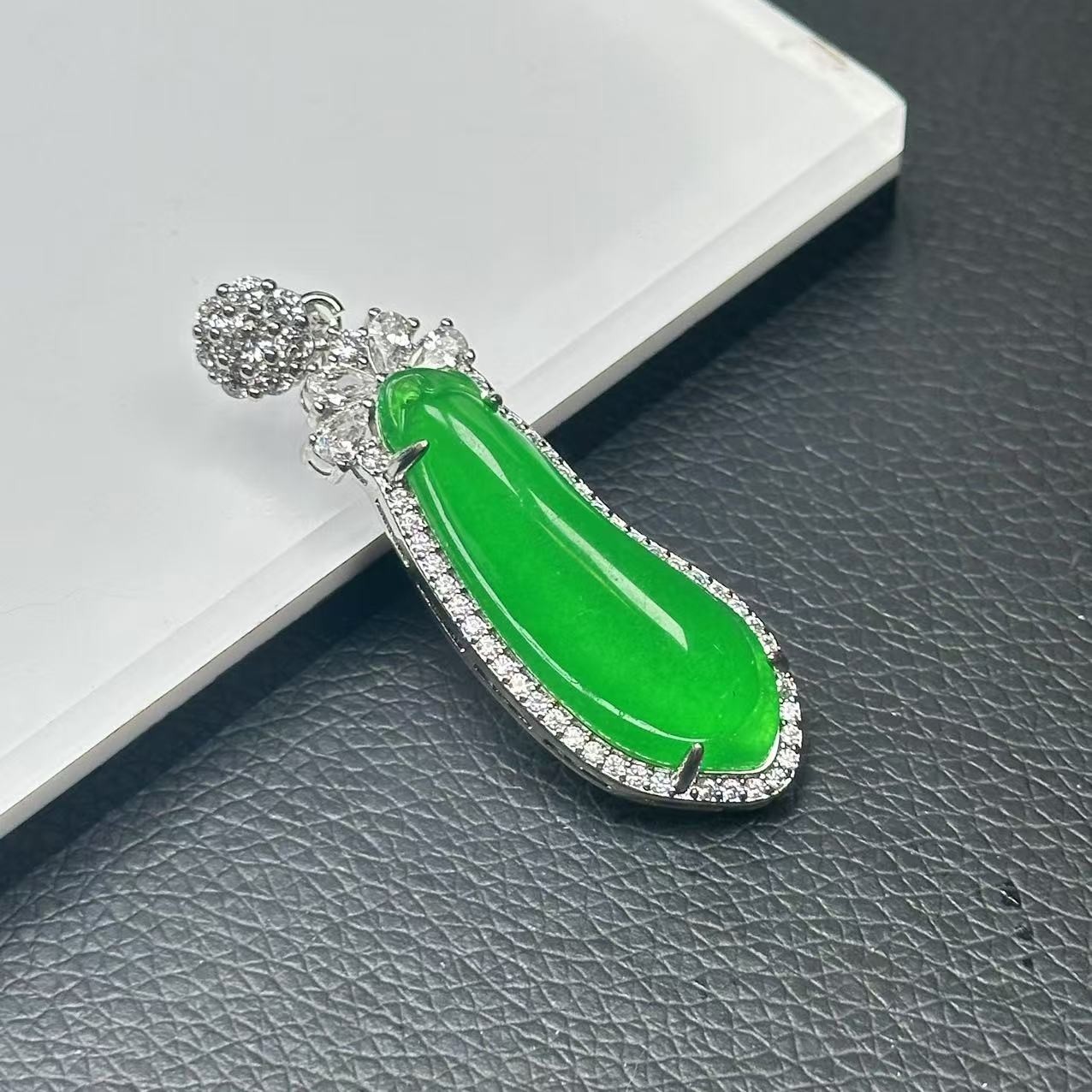 冰绿福瓜吊坠时尚-C2093