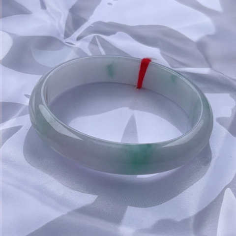 翡翠手镯未镶嵌贵妃55.8椭圆